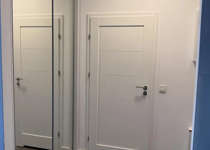 Centrum Yarielys 公寓 *